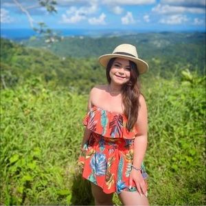 Meet your Posher, Saphire